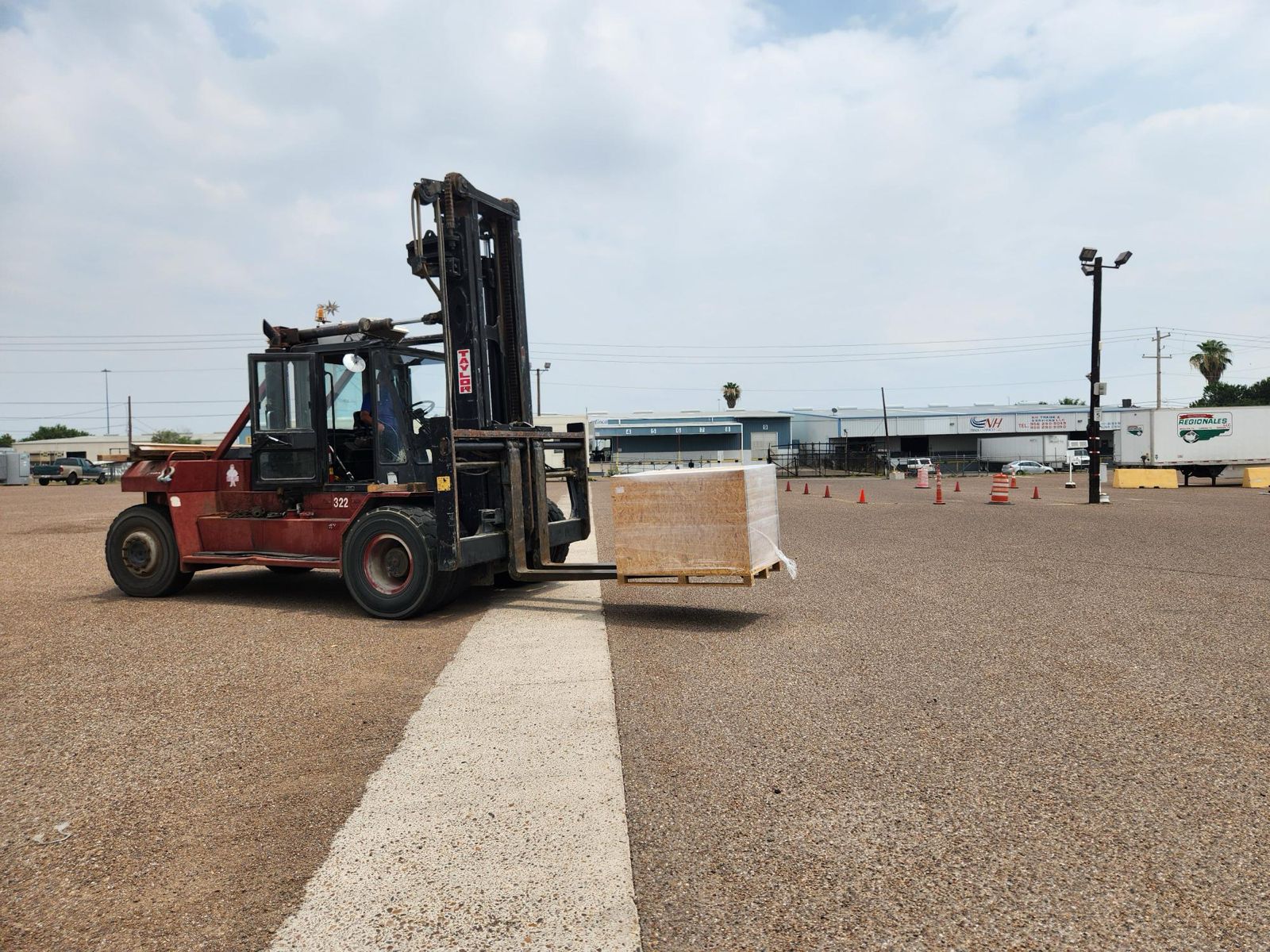 Maniobras en LTL en Laredo TX y California